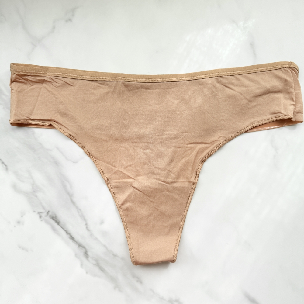 NWT SOMA VANISHING EDGE MICROFIBER THONG PANTY IN CREME BRULEE SIZE EXTRA LARGE